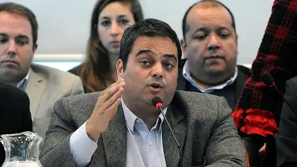 El Gobierno anunció un bono de $1000 para jubilados y AUH
