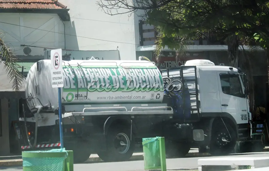 Aceite de cocina. Se reciclan los desechos de los restaurantes. A través de un camión, se retiran