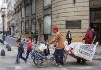 En septiembre, una familia promedio necesitó $964.619 para no caer en la pobreza