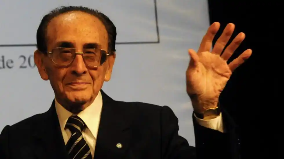 Cristina aceptó la renuncia del Juez Fayt