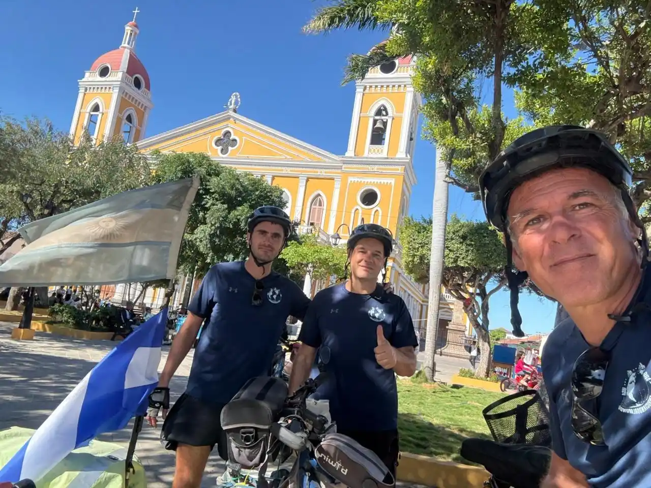 Los biciviajeros gualeguaychuenses le enviaron un mensaje a Messi: “Leo, en junio estamos en Estados Unidos para verte...”