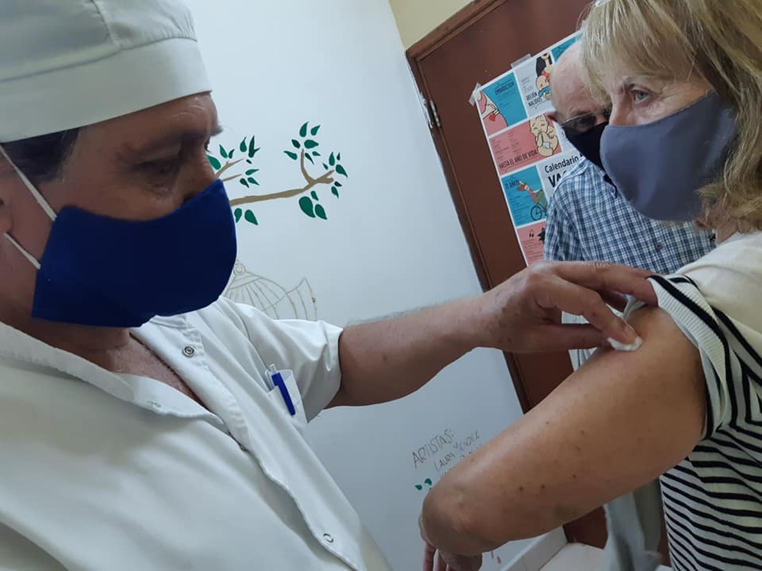 Covid-19: Proyectan comenzar a vacunar a mayores de 60 años