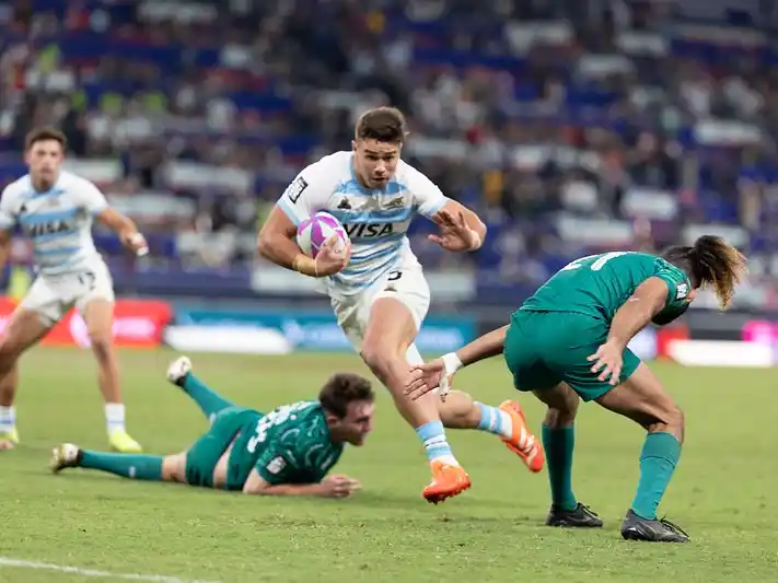 Los Pumas 7 alcanzaron la semifinal en Hong Kong