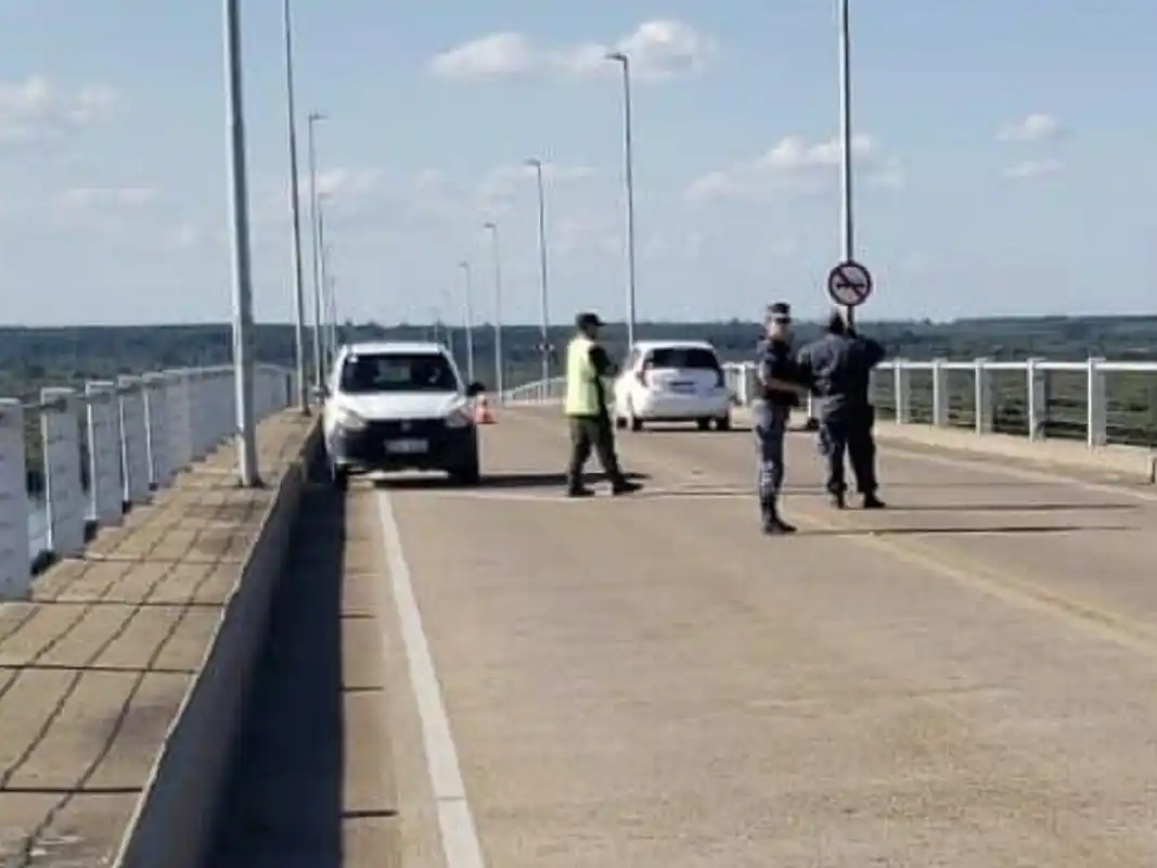Hallan el cuerpo de la mujer que se arrojó desde el Puente San Martín
