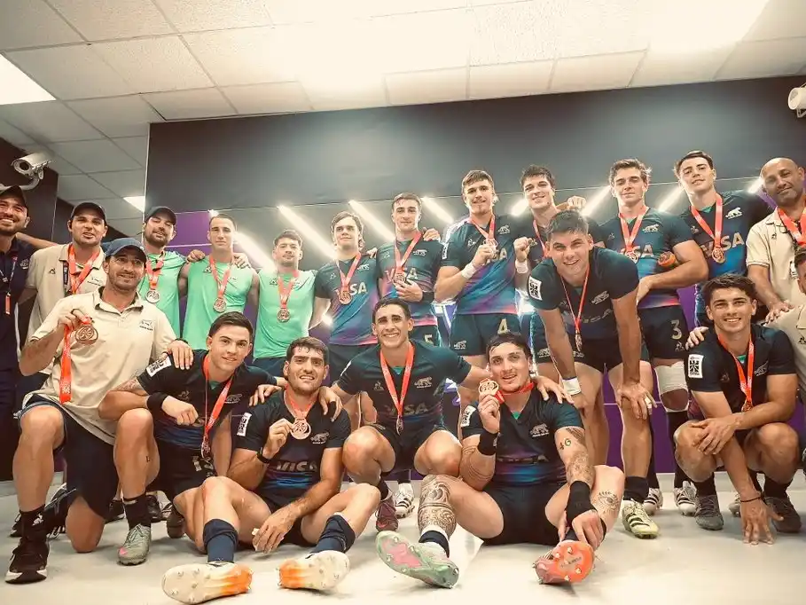 Los Pumas 7 obtuvieron la medalla de bronce en el Seven de Valladolid. Foto: @lospumas7arg