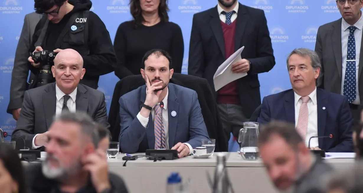 En el plenario de comisiones de Diputados, el oficialismo no pudo torcer las modificaciones introducidas por el Senado. Foto: NA / Juan Vargas.