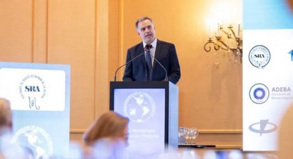 Candidato presidencial uruguayo de izquierda afirmó que la situación de Venezuela es “indefendible”