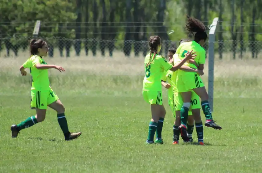 El fútbol femenino vuelve a la acción el 10 de marzo