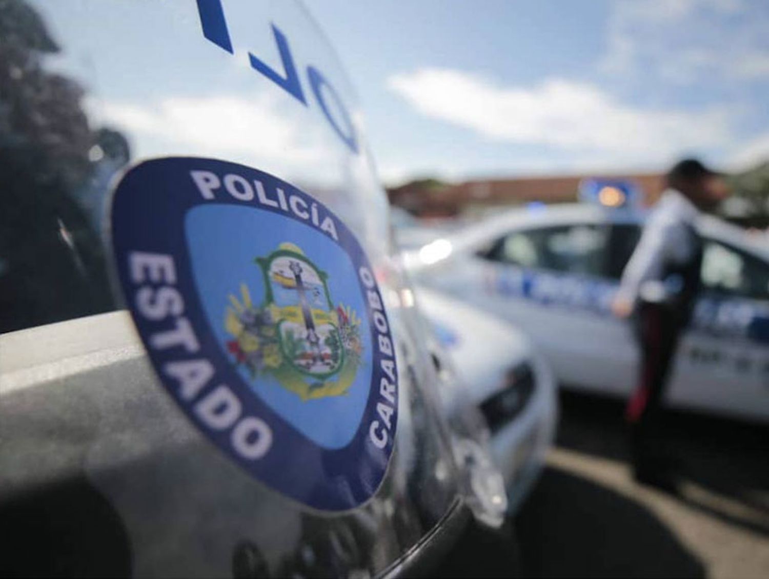 SIGUIÓ A SU ESPOSA Y LA ENCONTRÓ CON EL VECINO: hombre mata a cuchilladas a otro en Guacara