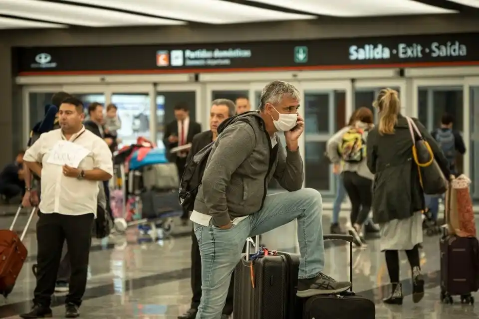 Los pasajes al exterior no podrán comprarse en cuotas