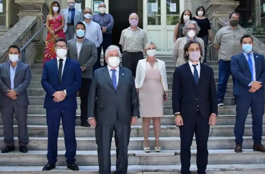 Desde el Gobierno aseguran que la temporada de verano «no se va a ver afectada» por las restricciones nocturnas