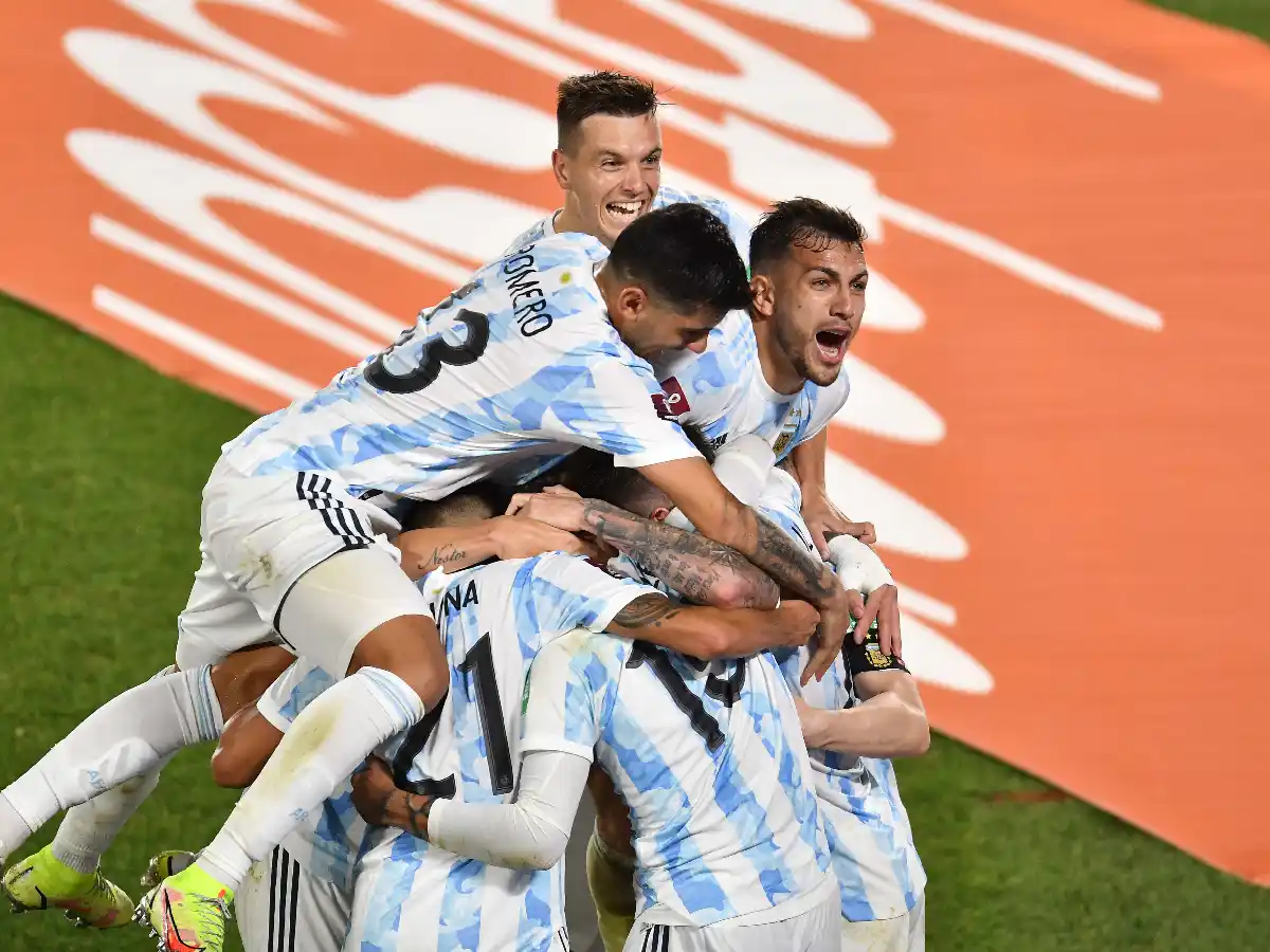 Argentina brilló y le dio un baile a Uruguay