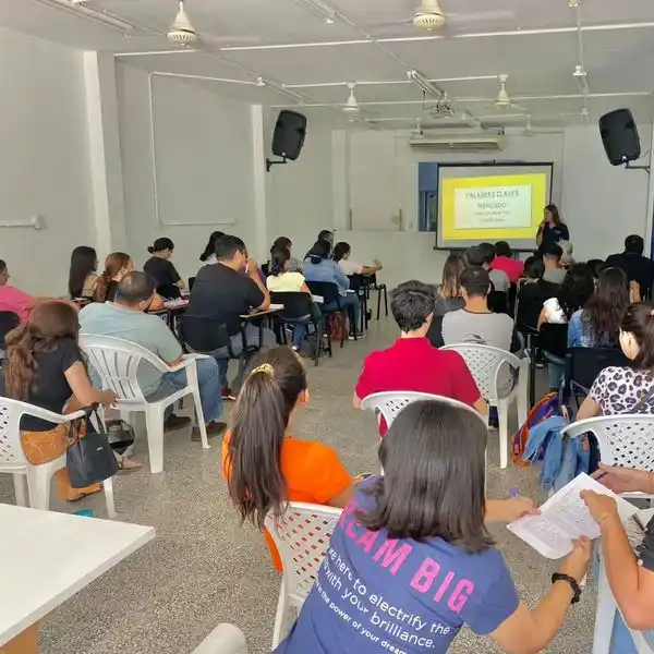 Con gran convocatoria, inició un taller de capacitación laboral