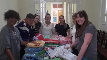 Necochea Entretenimientos se suma a la donación de ajuares para Cáritas