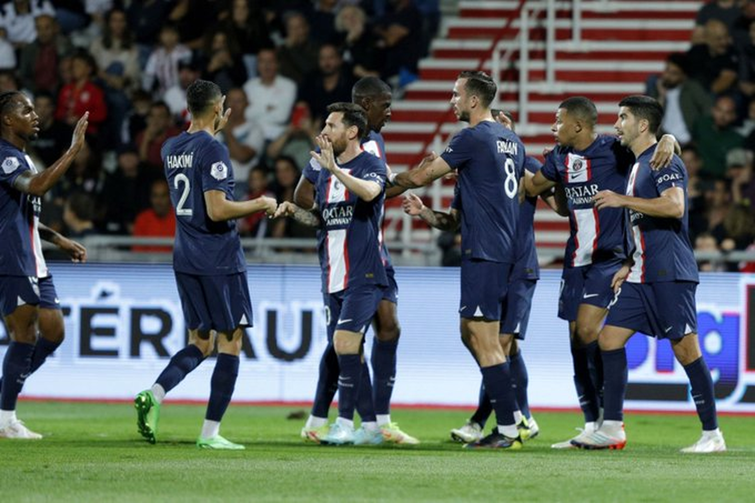 Con un GOLAZO de Messi y DOBLETE de Mbappe, el PSG goleó al Ajaccio