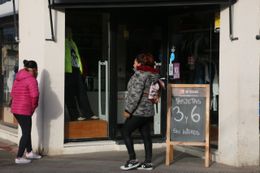 Con bajas generalizadas en todos los rubros, las ventas minoristas cayeron un 4,2% interanual en septiembre