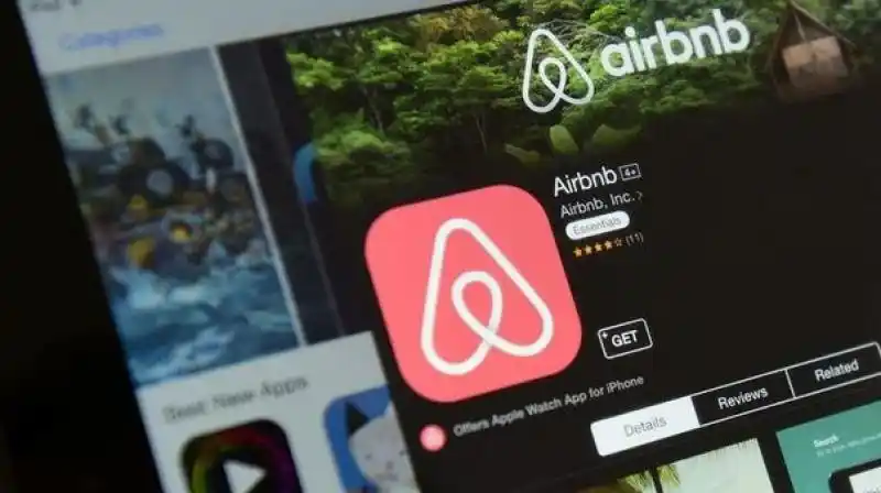 Es falso que el recargo para AirBnb sea del 8%: Toda compra en dólares paga 30% de "Impuesto País"
