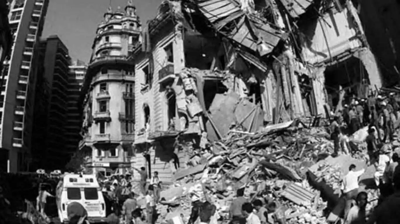 Homenajes a 27 años del atentado a la sede de la Embajada de Israel