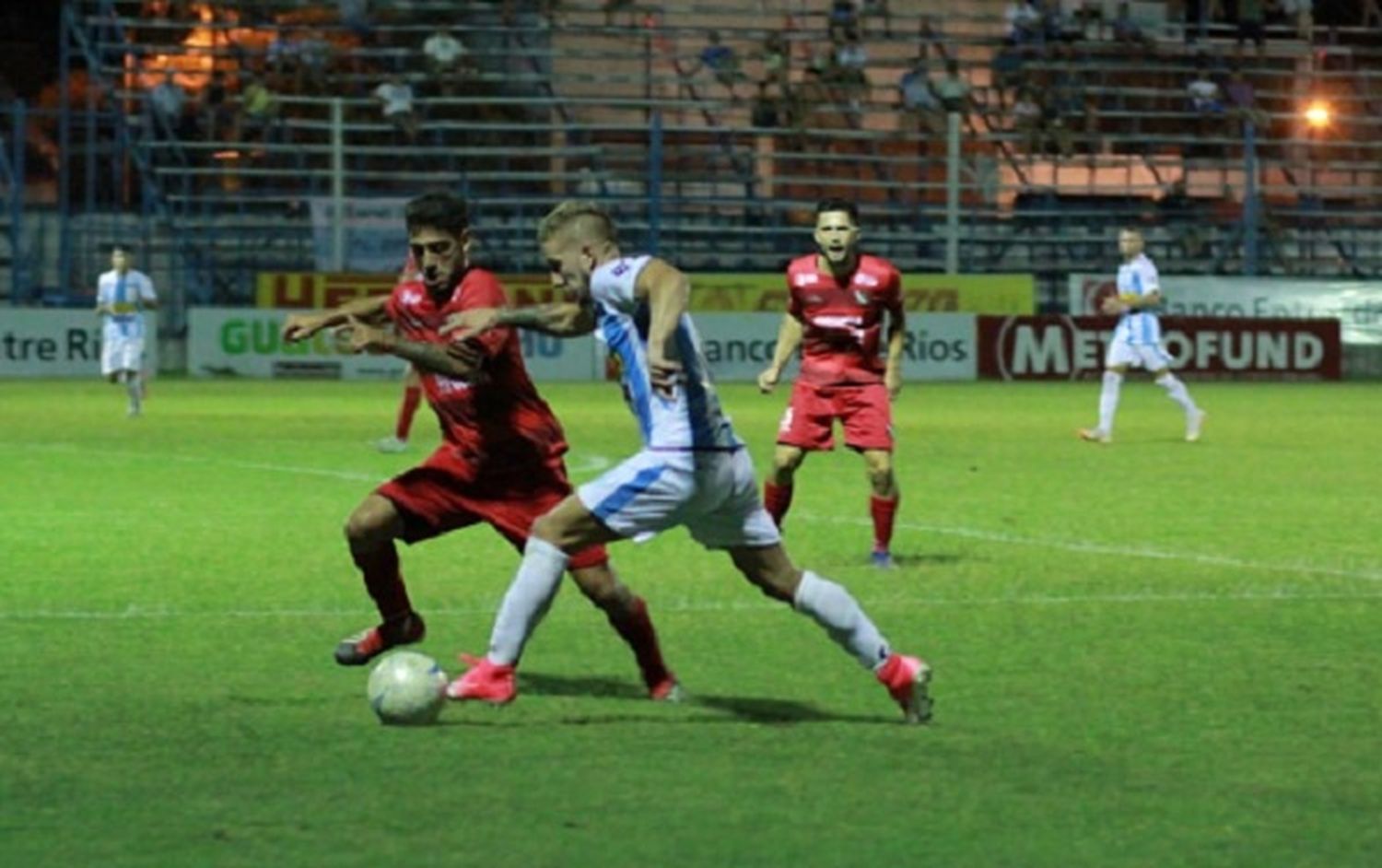 Juventud lo dio vuelta con coraje y ganó un partido fundamental