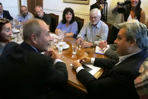 Día crucial para las paritarias