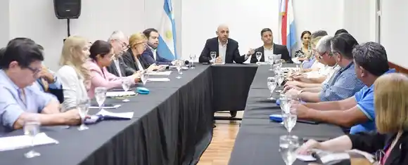 El gobierno provincial ofreció un 18 por ciento   de aumento a docentes