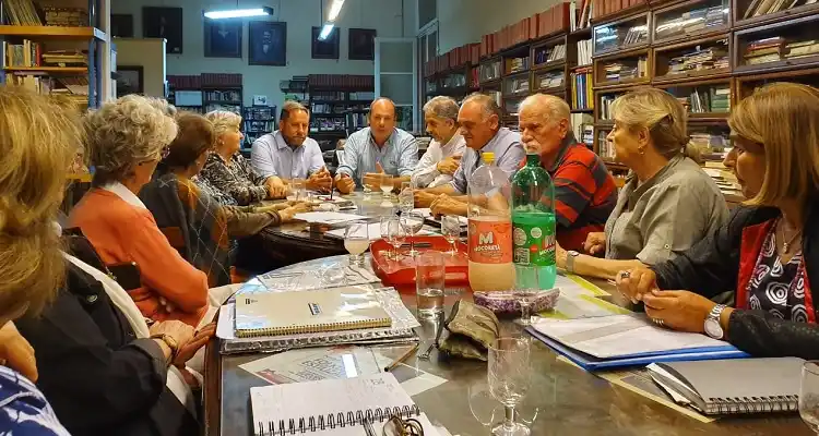 Melchiori: “las instituciones de la ciudad hacen a nuestro ADN como gualeguaychuenses”