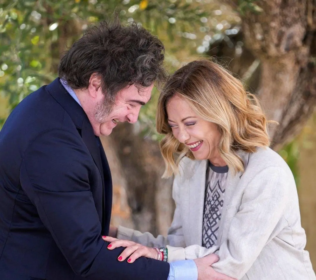 Milei fue recibido por Meloni