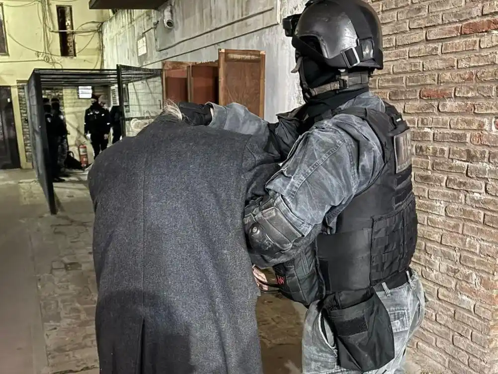 San Francisco: cerraron un punto de venta de drogas frente a un polideportivo y a pocos metros de una escuela