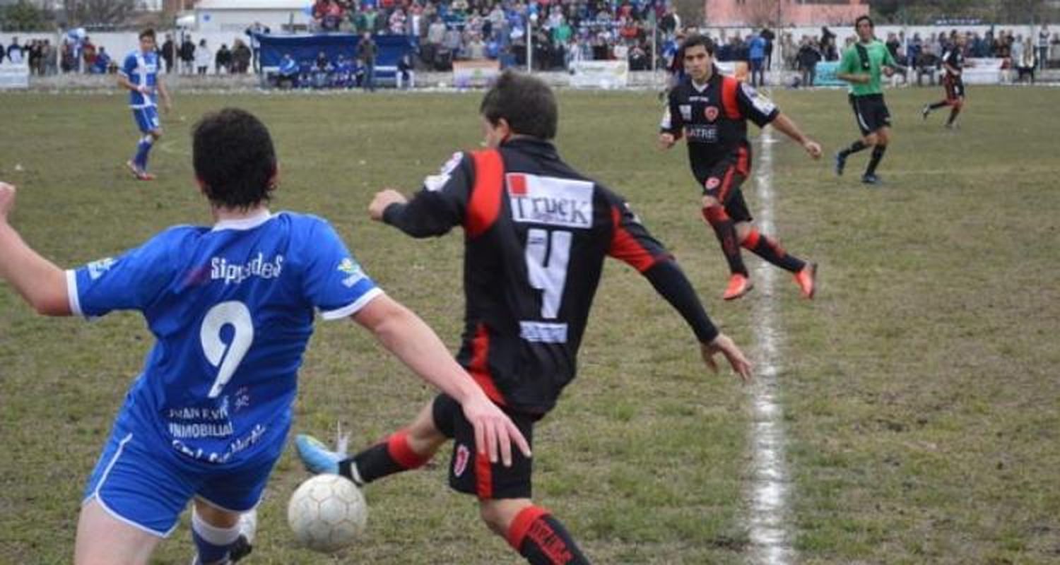 Fútbol: Comienza el torneo oficial “Osvaldo Alvarez-Juan José Benedetti”