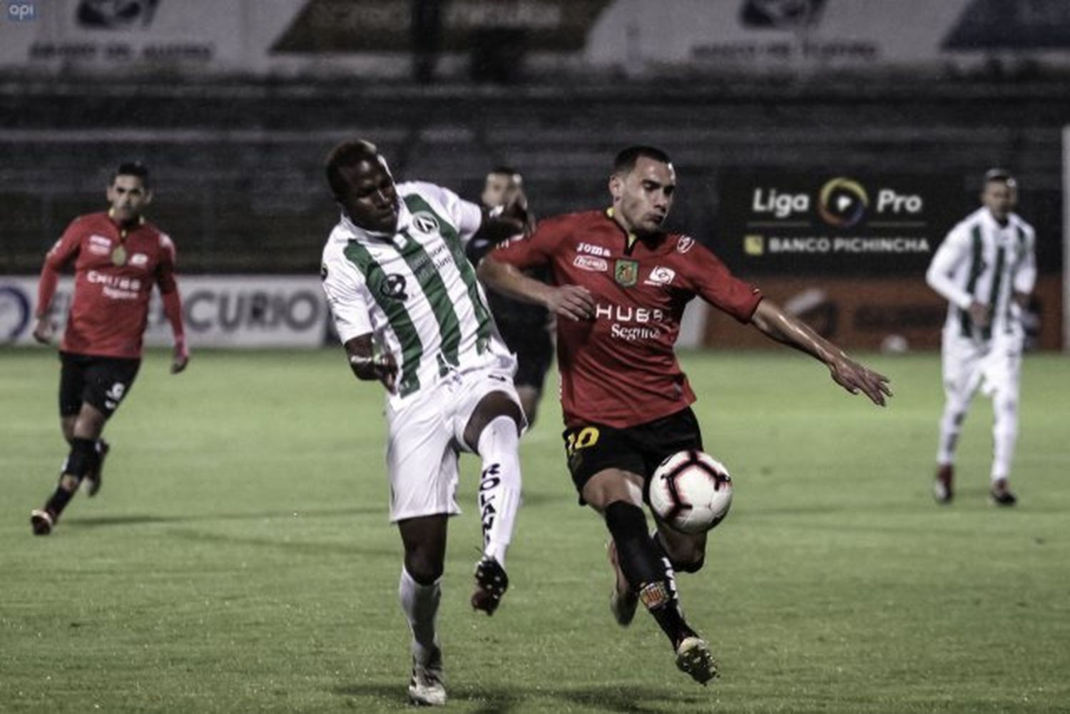 Con Emmanuel Martínez como titular, Deportivo Cuenca trepó a la cima en Ecuador