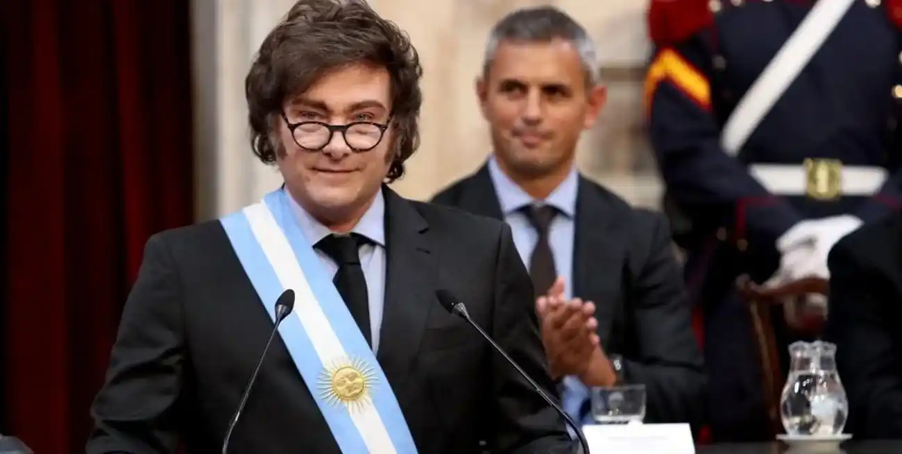 El gobierno anunció que Milei firmará el acuerdo con el FMI en busca de reducir la deuda y estabilizar la economía, y luego enviará el DNU al Congreso.