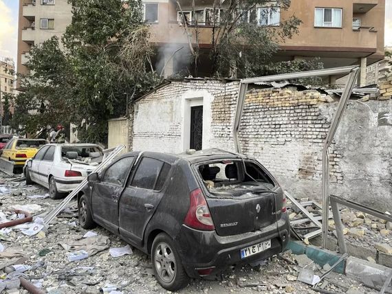 Tensión en Medio Oriente: Israel lanzó ataque preventivo con misiles sobre Irán y temen represalias
