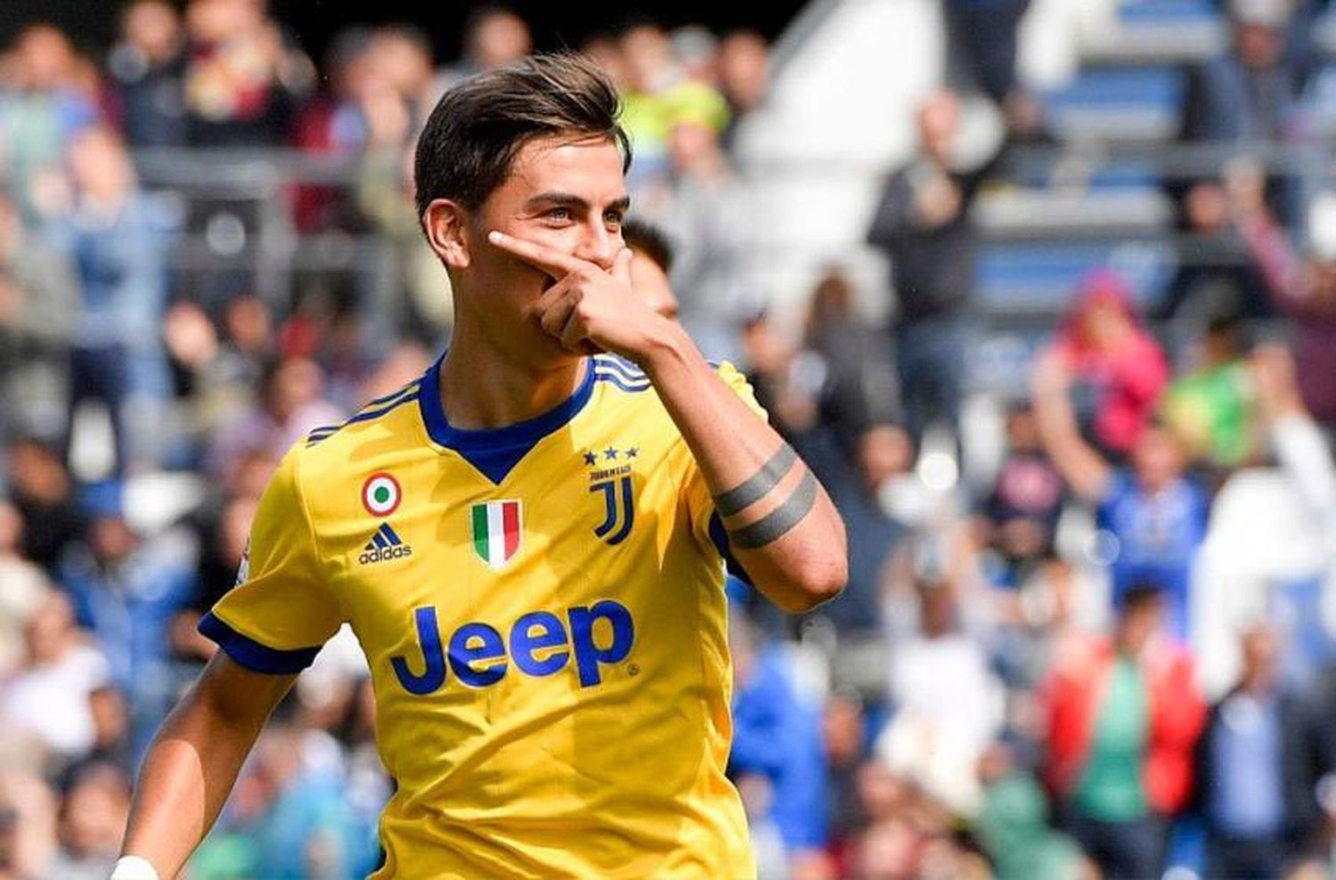 Dybala copió a Agüero en Italia