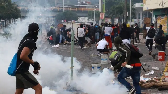 REDES SOCIALES ENCENDIDAS: denuncian que Esmad atacó a misión médica que auxiliaba a heridos en Colombia