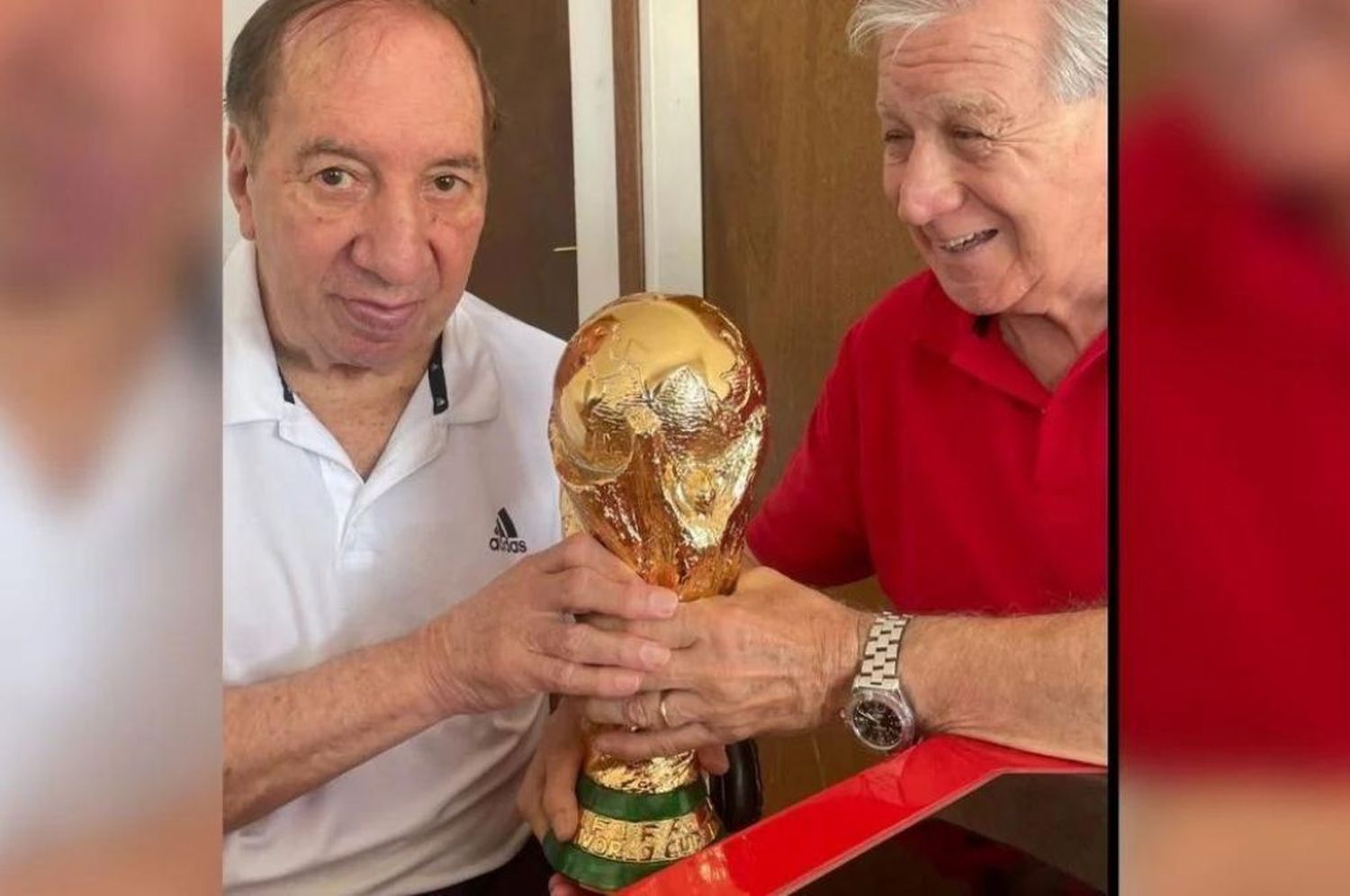 Después de 36 años: Bilardo ya tiene la foto con la Copa del Mundo