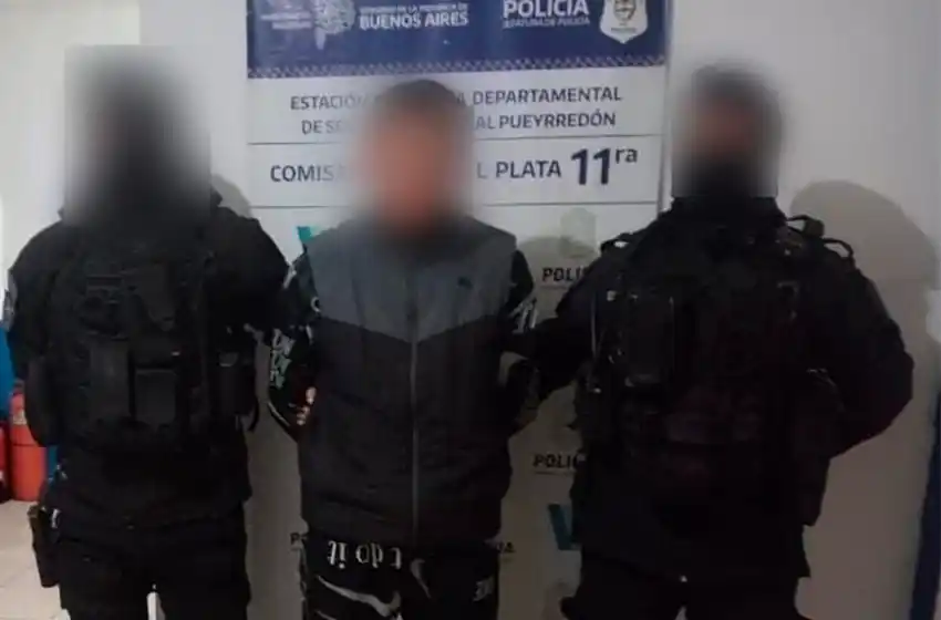 Llevaban moto robada de tiro: uno de los detenidos es menor