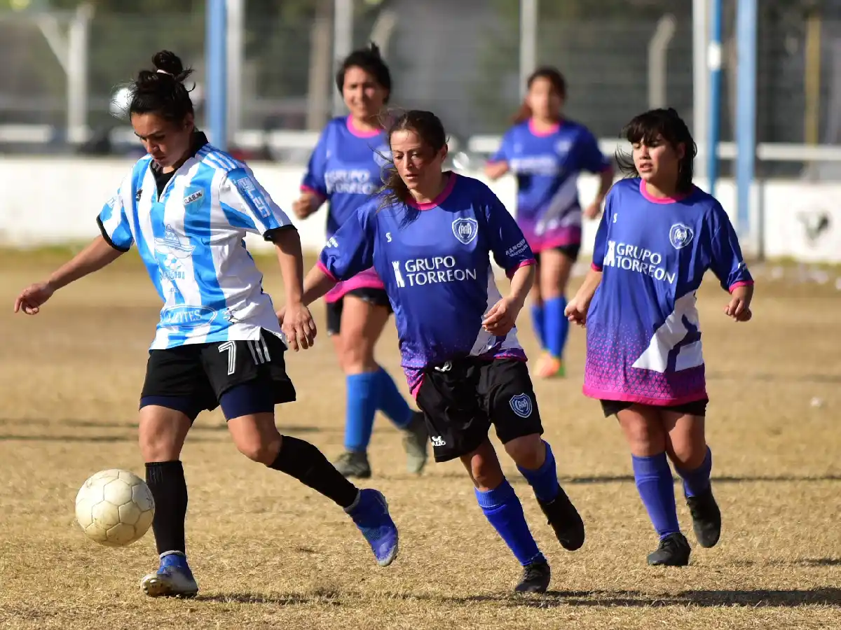 Las chicas saldrán a la cancha