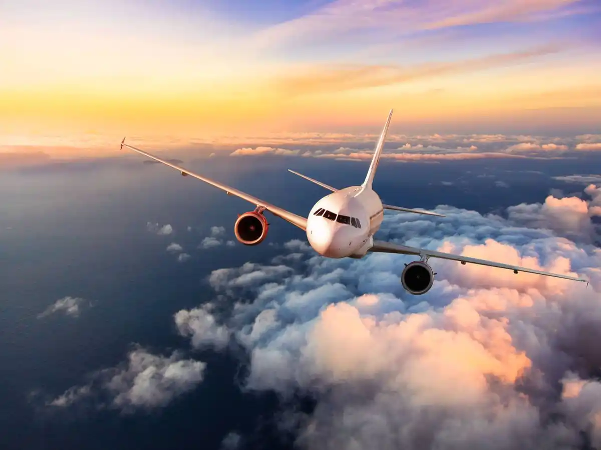 Anunciaron un paro de transporte aéreo, terrestre y marítimo para el 6 de mayo