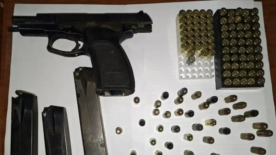 Aprehendieron a un hombre armado tras denuncias por detonaciones