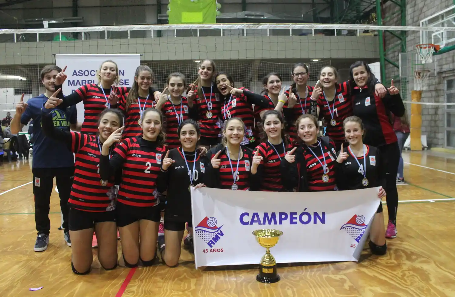 Once Unidos y Mar Chiquita son los primeros campeones