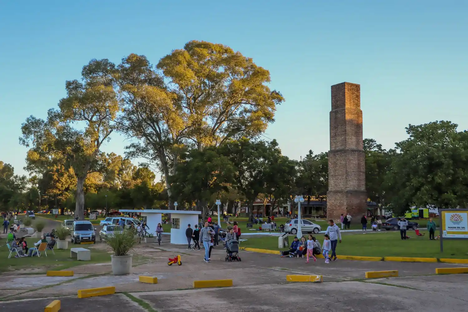 Se gestionan fondos para la construcción de plazas temáticas infantiles