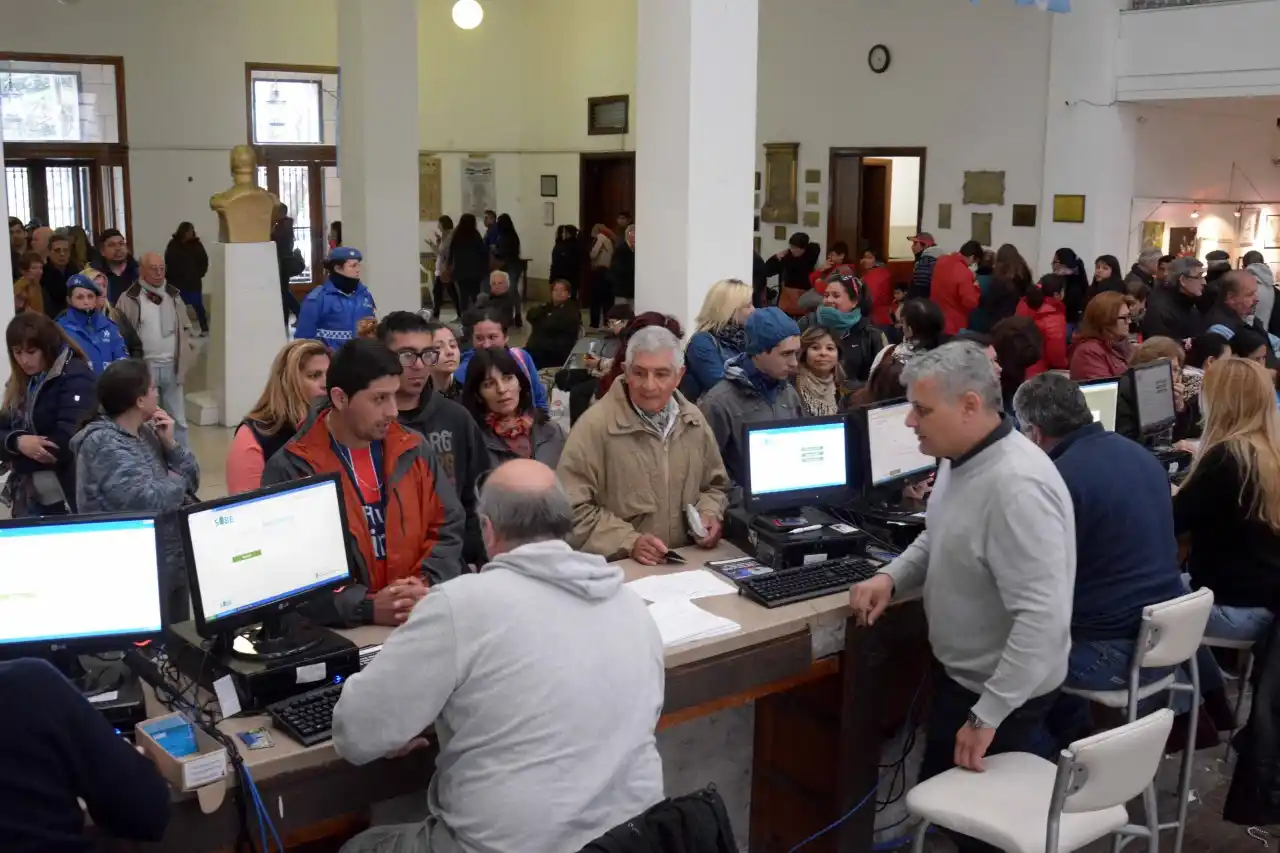 Se entregaron más de 4000 tarjetas SUBE en el primer día