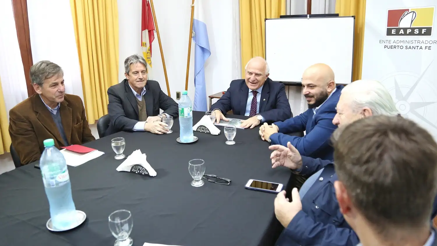 Lifschitz: “El objetivo es, en seis meses, poder recuperar la operatividad del Puerto de Santa Fe”