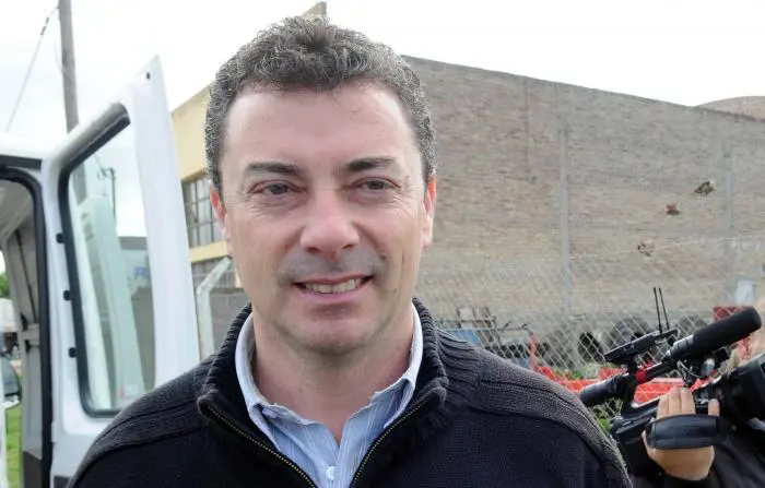Brandsen: Denuncian que Arias "aprieta" a deudores para quedarse con terrenos
