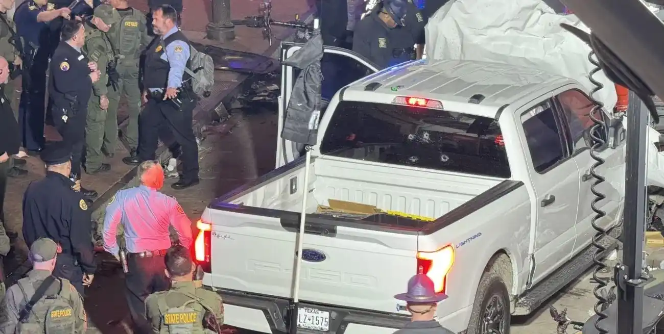 El incidente en el popular Barrio Francés ocurrió horas antes de que se juegue en Nueva Orleans el Sugar Bowl, un partido de postemporada del fútbol americano colegial, que este año disputarán las Universidades de Georgia y de Notre Dame.