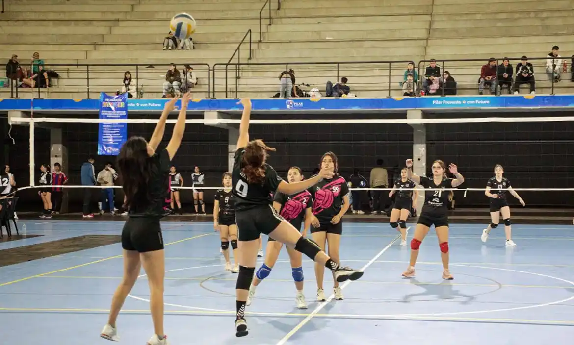 La Liga Municipal de Voley tuvo una fecha clave entre las chicas