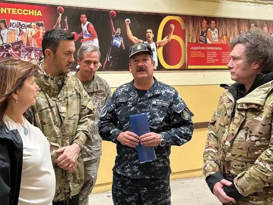 Javier Milei viajó a Bahía Blanca para monitorear la asistencia a las víctimas de la tragedia