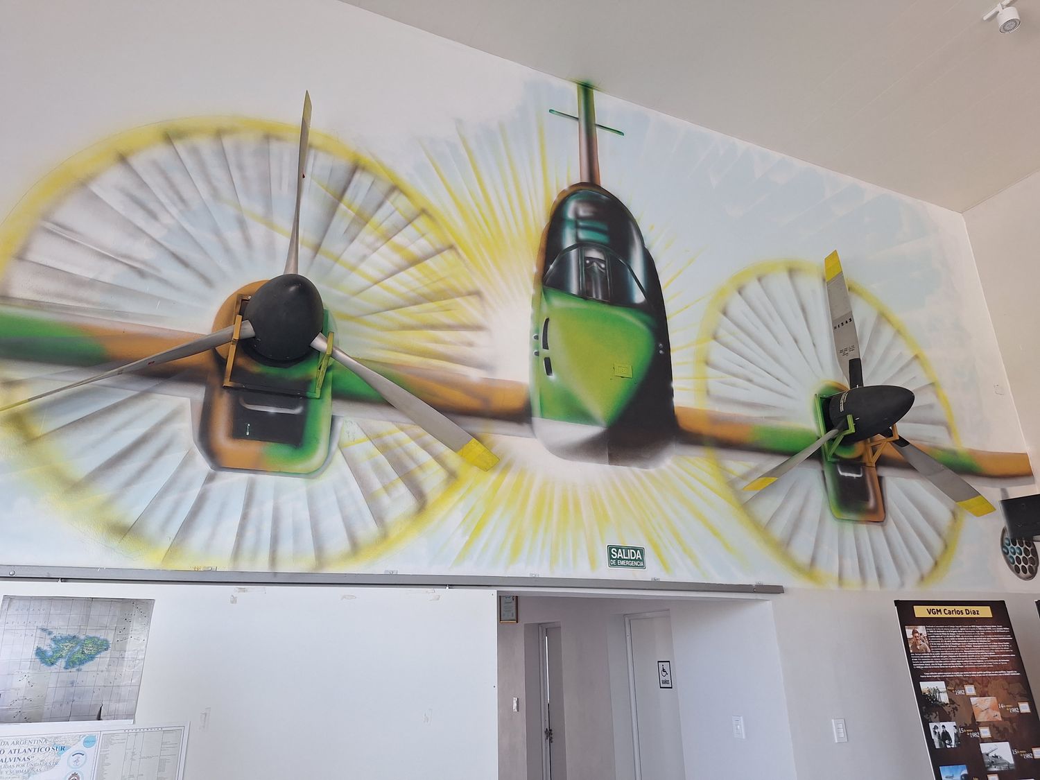 El avión Pucará quedó inmortalizado en el museo.