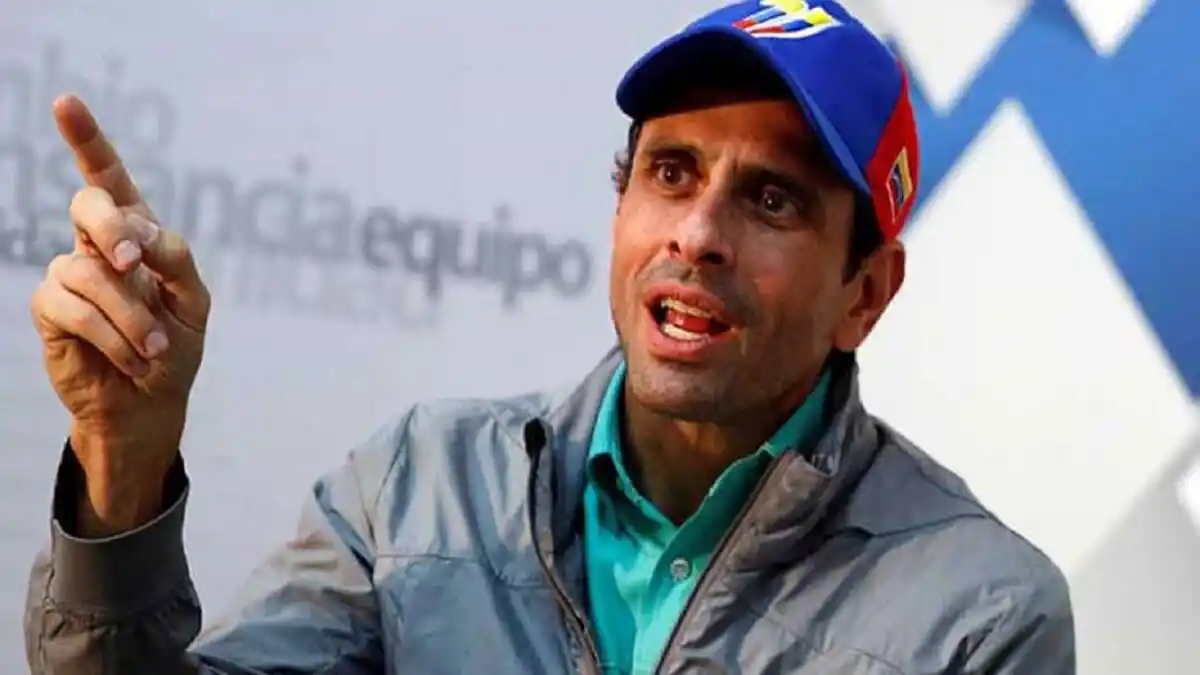 CAPRILES acusa la oposición de no ver la pobreza con la misma preocupación