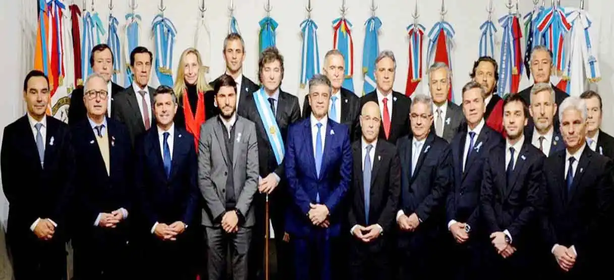 Milei presiona a Gobernadores afines por el Presupuesto y hoy lunes habrá un encuentro